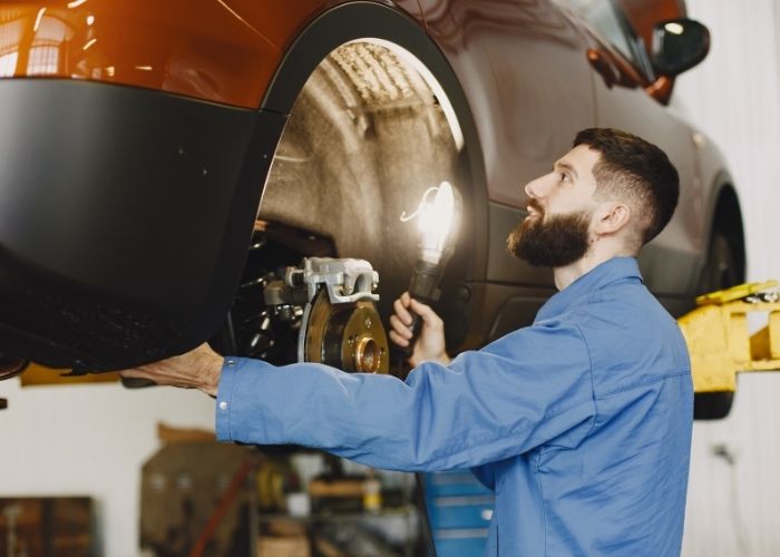 Diagnóstico de Ruídos e Vibrações Automotivas Diagnóstico de Ruídos e Vibrações Automotivas